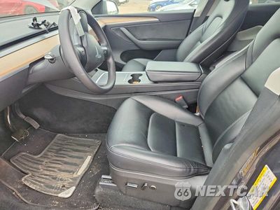 Zdjęcie 7 z 14 samochodu: 2023 TESLA MODEL Y VIN:7SAYGDEE1PA155534 - miniatura