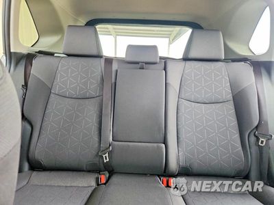 Zdjęcie 10 z 13 samochodu: 2023 TOYOTA RAV4 HYBRID XLE VIN:JTMRWRFV6PJ057840 - miniatura