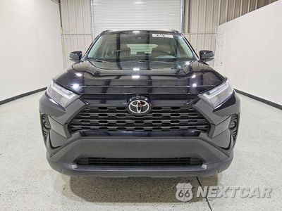 Piąte zdjęcie samochodu w środku: 2025 TOYOTA RAV4 XLE VIN:2T3W1RFV9SC350791 - miniatura