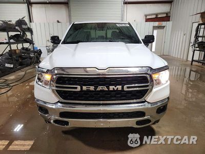 Piąte zdjęcie samochodu w środku: 2024 RAM 1500 BIG HORN/LONE STAR VIN:1C6SRFFT5RN208014 - miniatura
