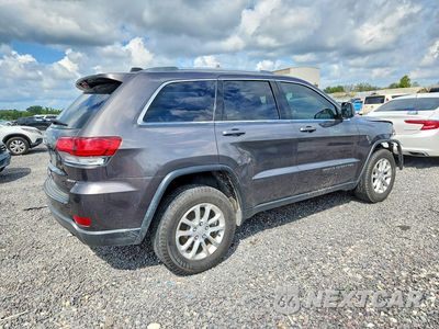 Trzecie zdjęcie samochodu z tyłu: 2021 JEEP GRAND CHEROKEE LAREDO VIN:1C4RJFAG0MC674687 - miniatura
