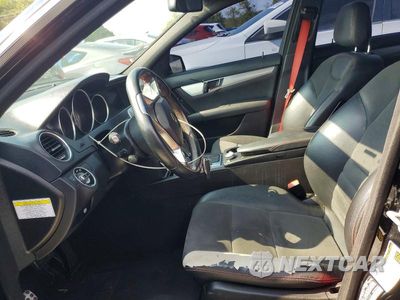 Zdjęcie 7 z 13 samochodu: 2014 MERCEDES-BENZ C 300 4MATIC VIN:WDDGF8AB1EG160355 - miniatura