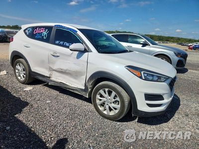 Czwarte zdjęcie samochodu z boku: 2019 HYUNDAI TUCSON SE VIN:KM8J23A44KU959149 - miniatura