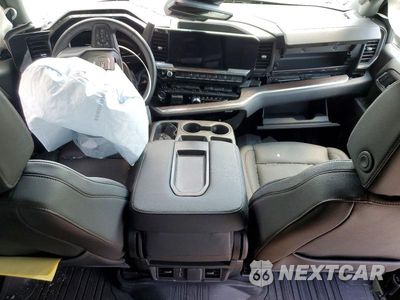 Zdjęcie 8 z 11 samochodu: 2026 GMC SIERRA K1500 SLT VIN:3GTUUDE82TG148763 - miniatura