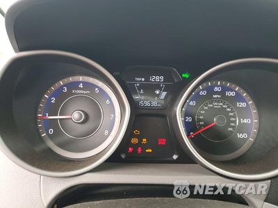 Zdjęcie 9 z 12 samochodu: 2014 HYUNDAI ELANTRA SE VIN:KMHDH4AE1EU084062 - miniatura