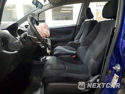 Zdjęcie 7 z 13 samochodu: 2010 HONDA FIT SPORT VIN:JHMGE8H45AS013580 - miniatura
