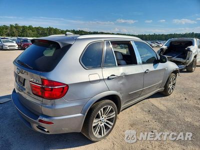 Trzecie zdjęcie samochodu z tyłu: 2013 BMW X5 XDRIVE35I VIN:5UXZV4C50D0G51515 - miniatura