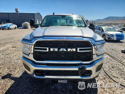 Piąte zdjęcie samochodu w środku: 2020 RAM 2500 TRADESMAN VIN:3C6UR5CLXLG308777 - miniatura