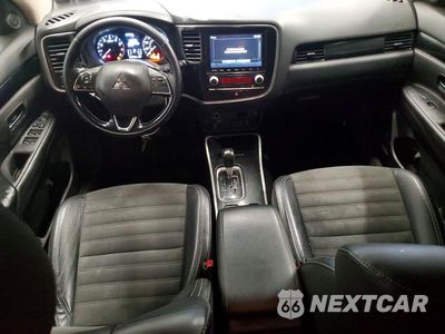 Zdjęcie 8 z 12 samochodu: 2020 MITSUBISHI OUTLANDER SE VIN:JA4AZ3A3XLZ013644 - miniatura