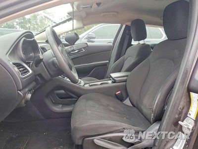 Zdjęcie 7 z 12 samochodu: 2015 CHRYSLER 200 LIMITED VIN:1C3CCCAB6FN695249 - miniatura