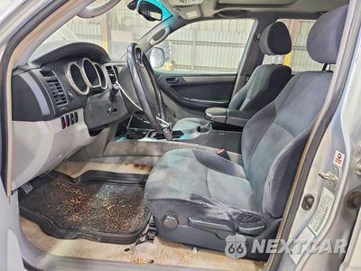 Zdjęcie 7 z 13 samochodu: 2004 TOYOTA 4RUNNER SPORT EDITION VIN:JTEZU14R648014983 - miniatura