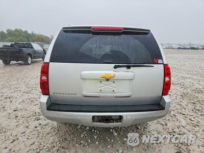 Zdjęcie 6 z 13 samochodu: 2014 CHEVROLET SUBURBAN K1500 LT VIN:1GNSKJE74ER148483 - miniatura