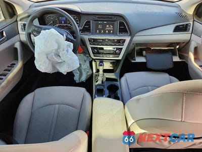 Zdjęcie 8 z 12 samochodu: 2016 HYUNDAI SONATA SE VIN:5NPE24AF3GH395671 - miniatura
