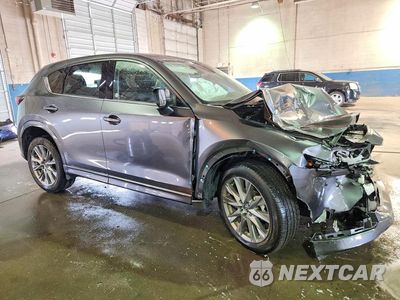 Czwarte zdjęcie samochodu z boku: 2025 MAZDA CX-5 PREMIUM PLUS VIN:JM3KFBEM7S0803297 - miniatura