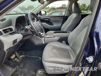 Zdjęcie 7 z 12 samochodu: 2020 TOYOTA HIGHLANDER HYBRID PLATINUM VIN:5TDEBRCH8LS011660 - miniatura