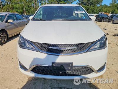 Piąte zdjęcie samochodu w środku: 2019 CHRYSLER PACIFICA TOURING PLUS VIN:2C4RC1FG4KR506948 - miniatura