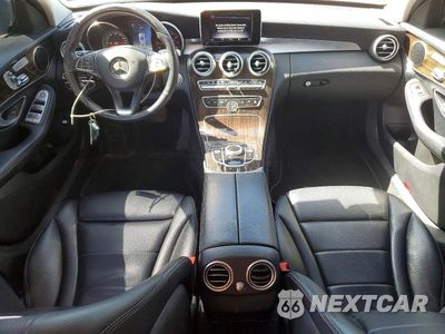 Zdjęcie 8 z 12 samochodu: 2018 MERCEDES-BENZ C 300 4MATIC VIN:55SWF4KB4JU248803 - miniatura
