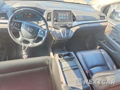 Zdjęcie 8 z 13 samochodu: 2018 HONDA ODYSSEY EXL VIN:5FNRL6H7XJB021783 - miniatura