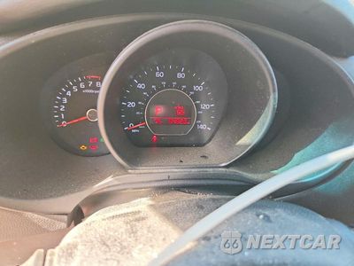 Zdjęcie 9 z 13 samochodu: 2017 KIA SOUL + VIN:KNDJP3A5XH7416331 - miniatura