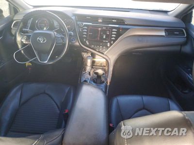 Zdjęcie 8 z 12 samochodu: 2019 TOYOTA CAMRY HYBRID SE VIN:4T1B21HK2KU012561 - miniatura