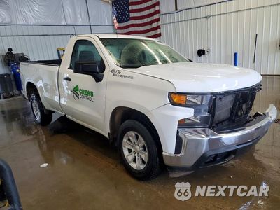 Czwarte zdjęcie samochodu z boku: 2021 CHEVROLET SILVERADO C1500 VIN:3GCNWAEF8MG357287 - miniatura
