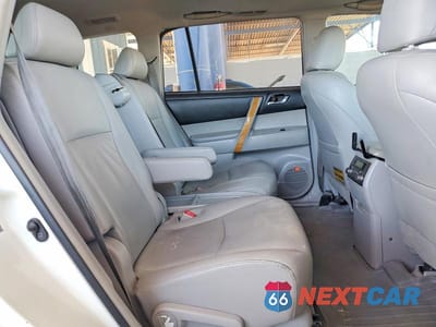 Zdjęcie 11 z 13 samochodu: 2009 TOYOTA HIGHLANDER HYBRID LIMITED VIN:JTEEW44A692031183 - miniatura