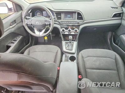 Zdjęcie 8 z 12 samochodu: 2019 HYUNDAI ELANTRA SE VIN:5NPD74LF3KH427764 - miniatura