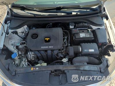Zdjęcie 11 z 12 samochodu: 2017 HYUNDAI ELANTRA VALUE EDITION VIN:5NPD84LF3HH150961 - miniatura