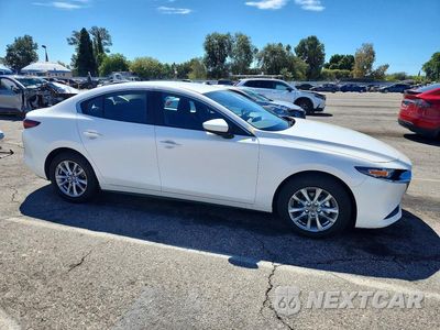 Czwarte zdjęcie samochodu z boku: 2026 MAZDA 3 VIN:JM1BPAAL0T1884863 - miniatura
