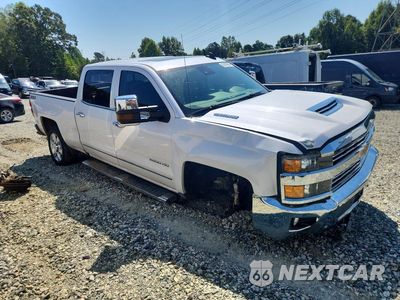 Czwarte zdjęcie samochodu z boku: 2019 CHEVROLET SILVERADO K2500 HEAVY DUTY LTZ VIN:1GC1KTEY4KF232695 - miniatura