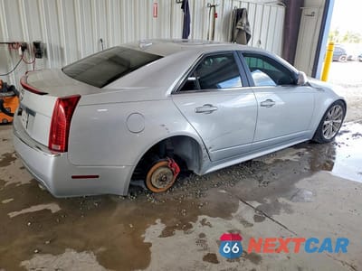 Trzecie zdjęcie samochodu z tyłu: 2010 CADILLAC CTS PERFORMANCE COLLECTION VIN:1G6DL5EG1A0107624 - miniatura