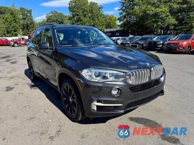 Czwarte zdjęcie samochodu z boku: 2016 BMW X5 XDR40E VIN:5UXKT0C59G0S77441 - miniatura
