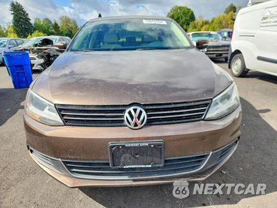 Piąte zdjęcie samochodu w środku: 2014 VOLKSWAGEN JETTA SE VIN:3VWD07AJ3EM373469 - miniatura