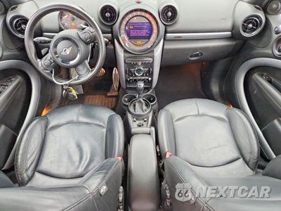 Zdjęcie 8 z 13 samochodu: 2016 MINI COOPER S COUNTRYMAN VIN:WMWZC3C50GWT10760 - miniatura