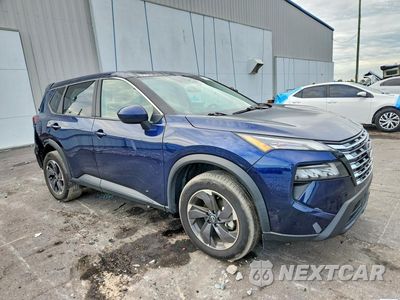 Czwarte zdjęcie samochodu z boku: 2025 NISSAN ROGUE SV VIN:5N1BT3BA2SC823873 - miniatura