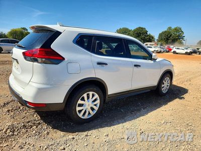 Trzecie zdjęcie samochodu z tyłu: 2017 NISSAN ROGUE S VIN:JN8AT2MT6HW131751 - miniatura