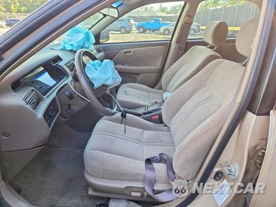 Zdjęcie 7 z 12 samochodu: 2001 TOYOTA CAMRY LE VIN:4T1BG22K11U100029 - miniatura
