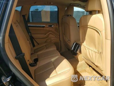 Zdjęcie 11 z 13 samochodu: 2014 PORSCHE CAYENNE VIN:WP1AA2A2XELA09175 - miniatura