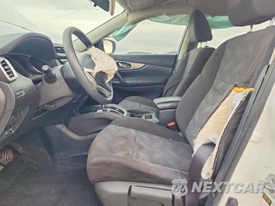 Zdjęcie 7 z 14 samochodu: 2016 NISSAN ROGUE S VIN:KNMAT2MV6GP632709 - miniatura