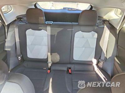 Zdjęcie 10 z 14 samochodu: 2025 CHEVROLET TRAX LS VIN:KL77LFEP0SC313417 - miniatura