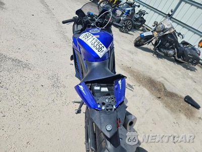 Zdjęcie 6 z 9 samochodu: 2024 YAMAHA YZFR3 A VIN:MH3RH18Y5RK015743 - miniatura