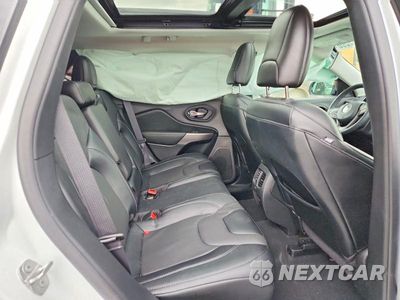 Zdjęcie 10 z 12 samochodu: 2022 JEEP CHEROKEE LIMITED VIN:1C4PJMDX3ND532630 - miniatura