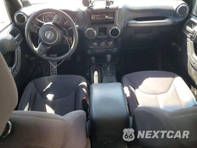 Zdjęcie 8 z 14 samochodu: 2013 JEEP WRANGLER UNLIMITED SPORT VIN:1C4BJWDG5DL702819 - miniatura