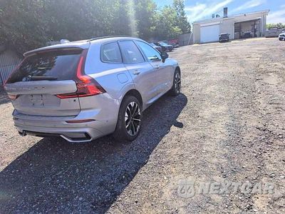Czwarte zdjęcie samochodu z boku: 2026 VOLVO XC60 PLUS VIN:YV4M12RC5T1386868 - miniatura