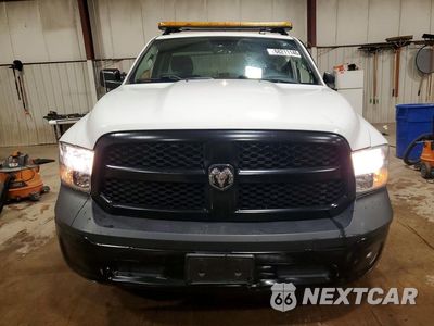 Piąte zdjęcie samochodu w środku: 2020 RAM 1500 CLASSIC TRADESMAN VIN:3C6JR6DG8LG269889 - miniatura