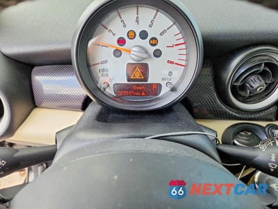 Zdjęcie 9 z 12 samochodu: 2012 MINI COOPER S VIN:WMWSV3C53CTY17112 - miniatura