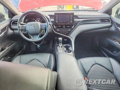 Zdjęcie 8 z 13 samochodu: 2022 TOYOTA CAMRY SE VIN:4T1T11AK4NU021588 - miniatura