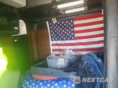 Zdjęcie 10 z 14 samochodu: 2020 FREIGHTLINER CASCADIA 126 VIN:3AKJHHDR1LSLP7490 - miniatura