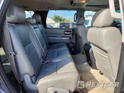Zdjęcie 11 z 13 samochodu: 2011 TOYOTA SEQUOIA LIMITED VIN:5TDJY5G19BS053594 - miniatura