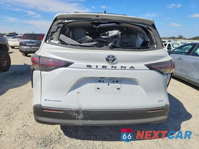 Zdjęcie 6 z 13 samochodu: 2026 TOYOTA SIENNA XLE 7-PASSENGER VIN:5TDYSKFC7TS234664 - miniatura
